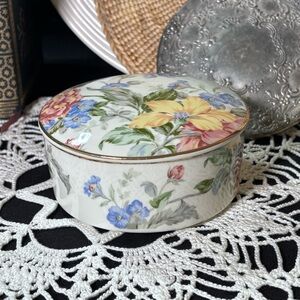 Mikasa Porcelain Floral Trinket Box - White with Yellow, Blue, Pink, Green